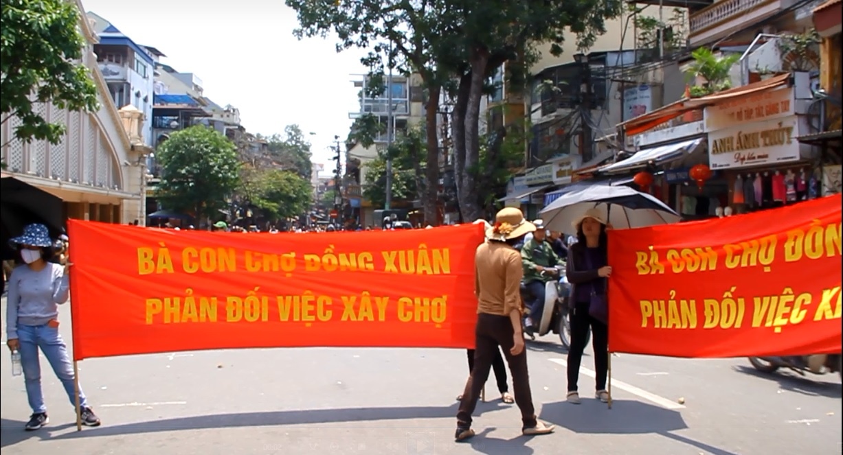 Tieu thuong cang bang ron phan doi khi nghe tin dap bo cho Dong Xuan hinh anh