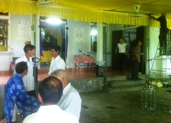 Vo sat hai chong roi treo co tu van hinh anh