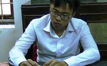 Ke bien thai dam vao vung kin nu sinh hoc theo phim 'den' hinh anh