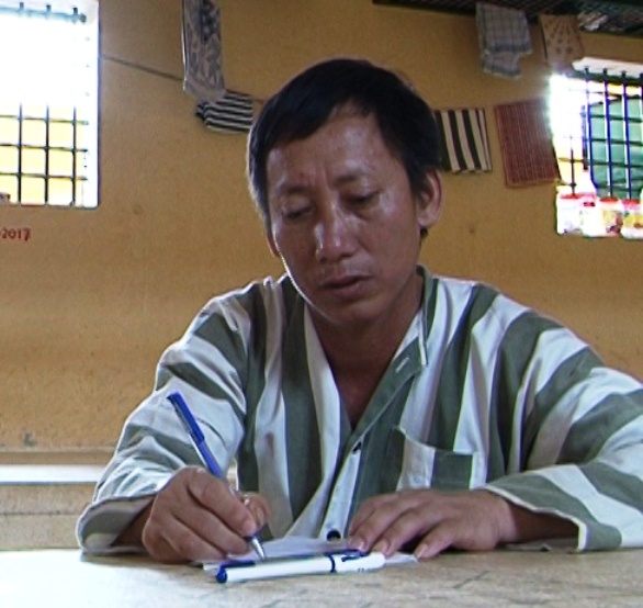Nguyễn Văn Dình trong trại giam công an tỉnh Quảng Bình
