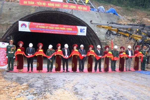 Thong ham deo 350 met tri gia hon 270 ty hinh anh