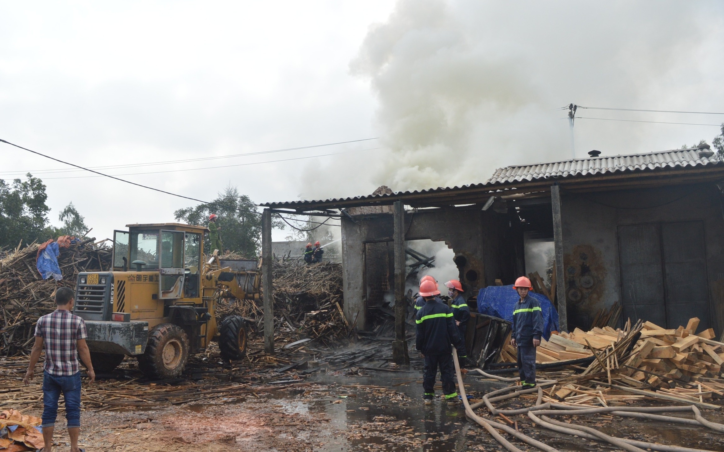 Lo say go bi chay rui hinh anh