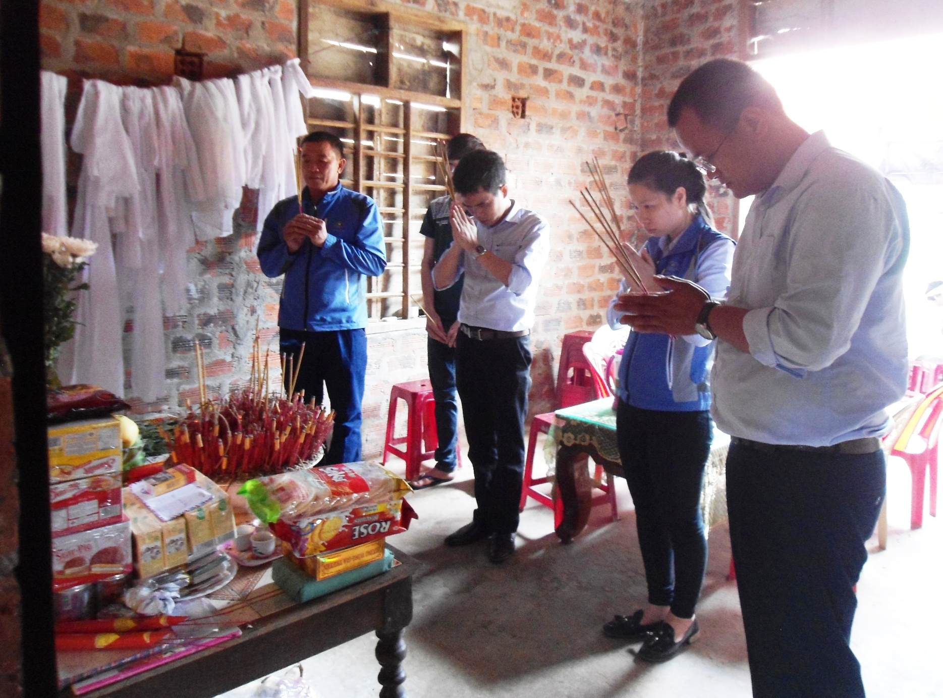 Chua thong nhat muc boi thuong nan nhan vu sap gian giao hinh anh