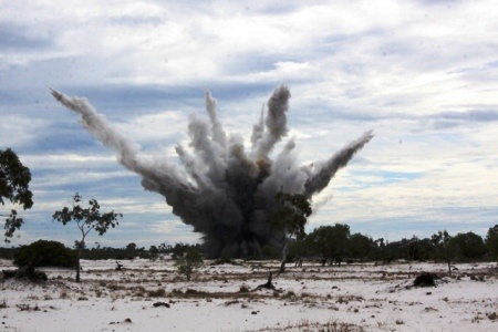 Bo cuoc trung bom, mot nguoi tu vong hinh anh