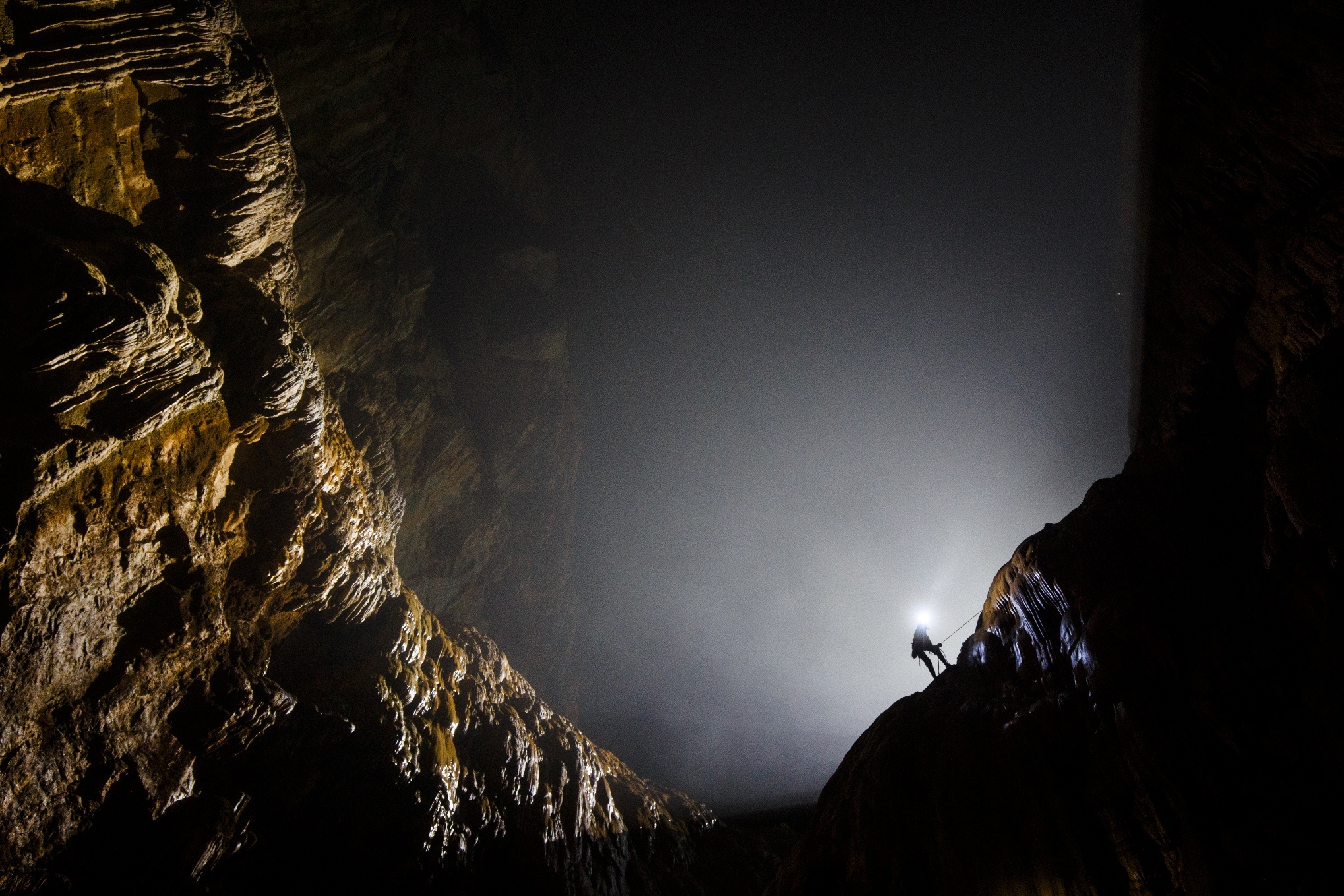 Ngam buc tuong khong lo tuyet dep o hang Son Doong hinh anh