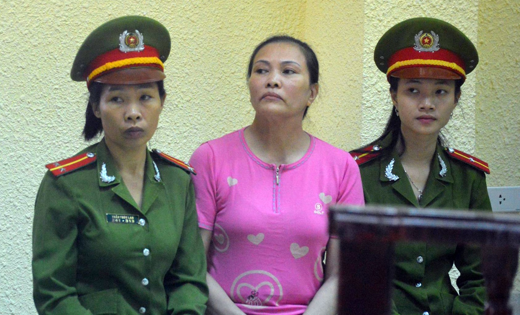 Bị cáo Mẫn Thị Duyên. Ảnh: Văn Được.