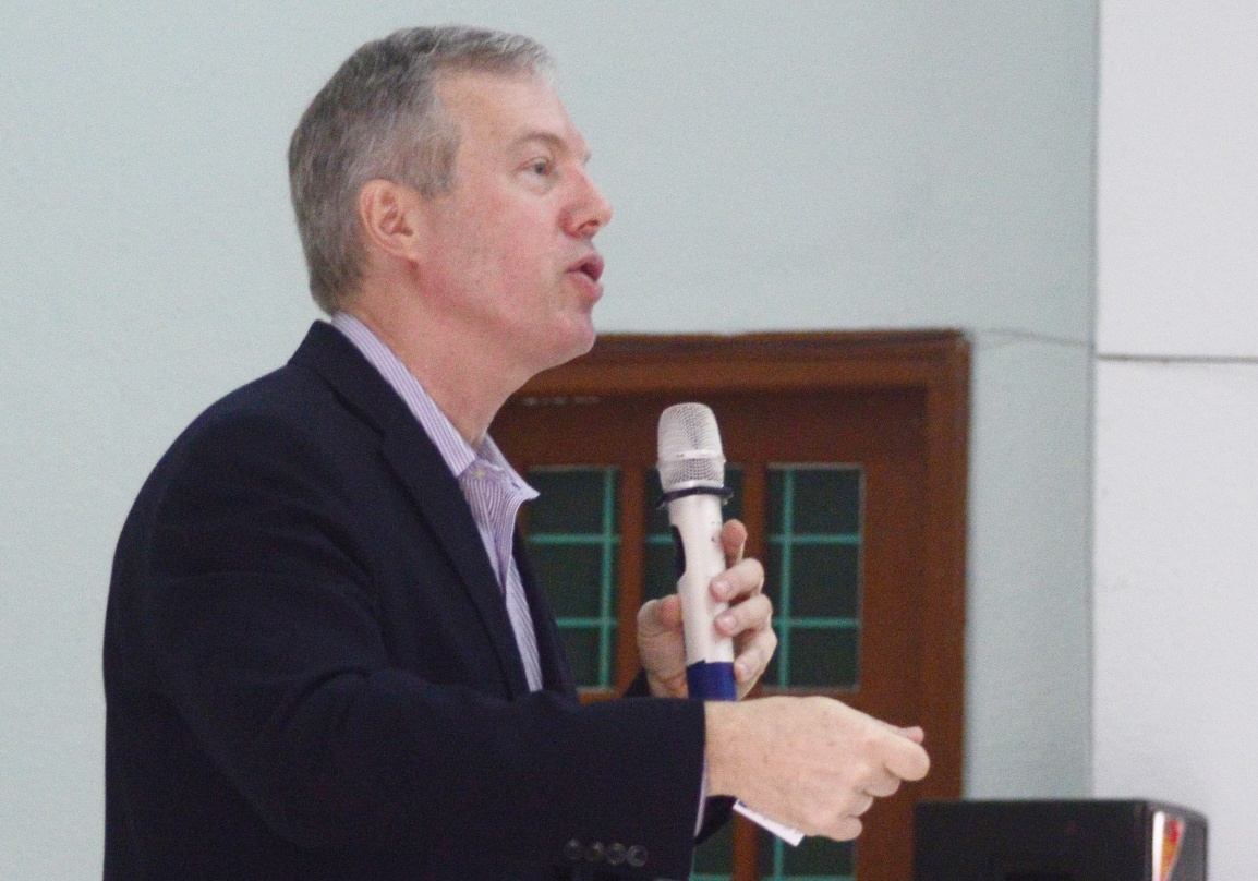 Dai su My: Sinh vien muon du hoc nen xem phim Hollywood hinh anh