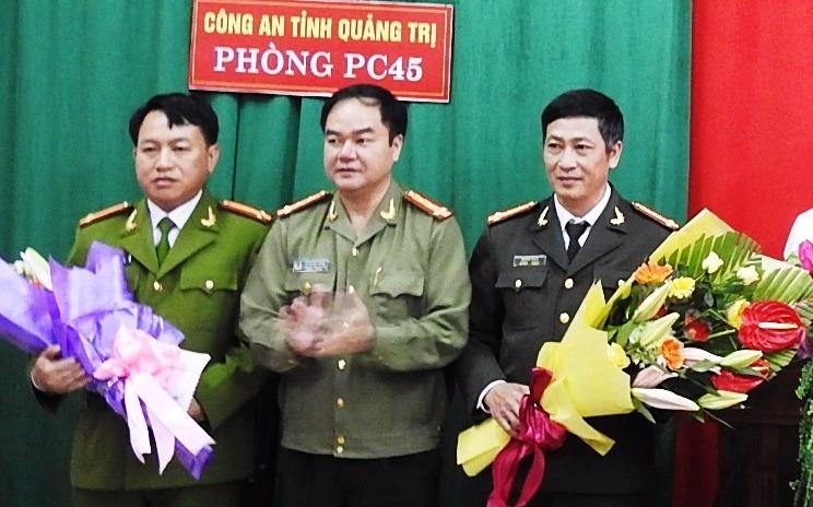 Nhom gay hang chuc vu trom bi tom gon hinh anh