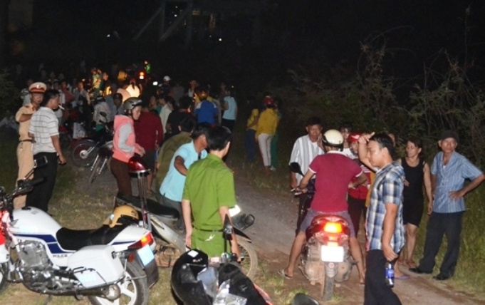 Cap song sinh giet nguoi buon ve chai roi tha troi song hinh anh