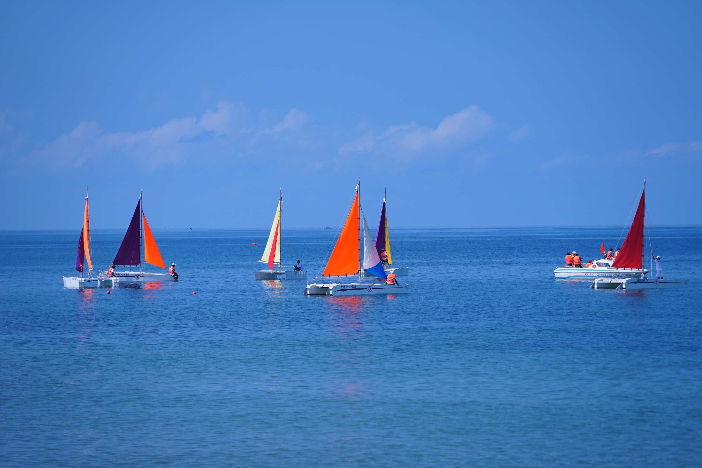 Quang Binh to chuc trinh dien thuyen buom vung bien Nhat Le hinh anh