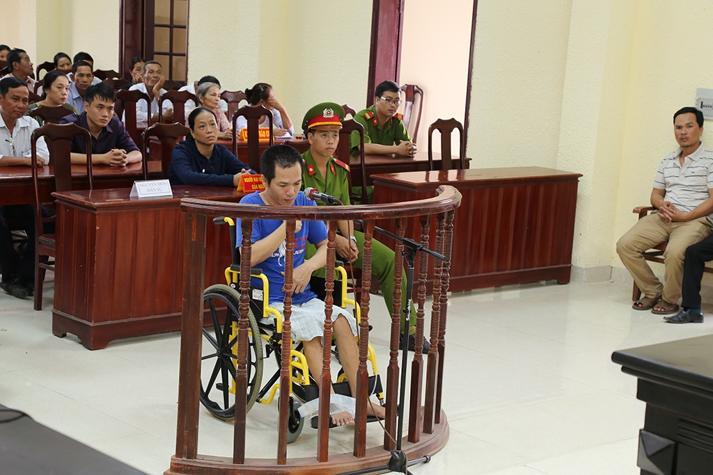 Lật tàu SE5 ảnh 2 Lat tau SE5 anh 2