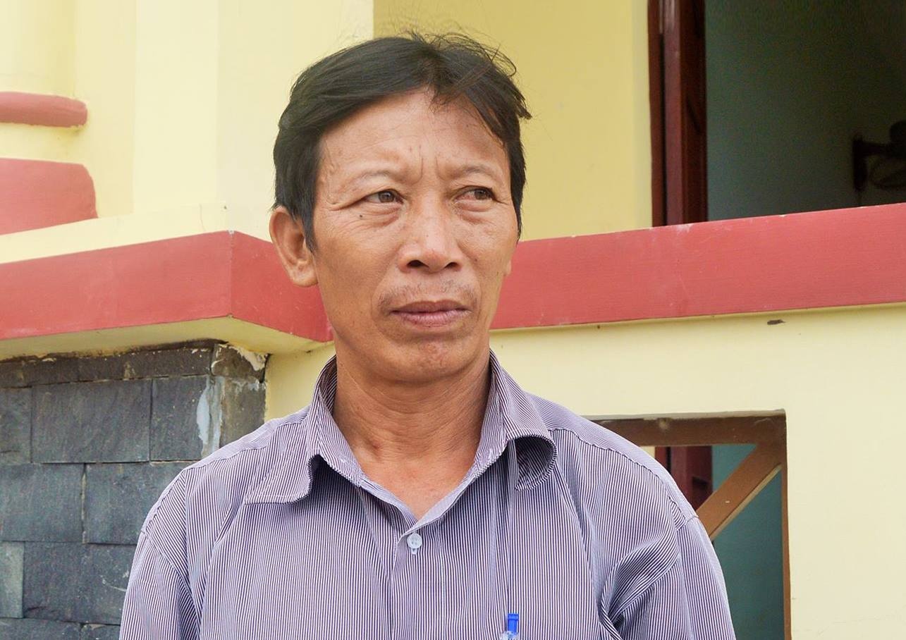 Truong thon tran tinh viec thu tien cuu tro lu lut hinh anh