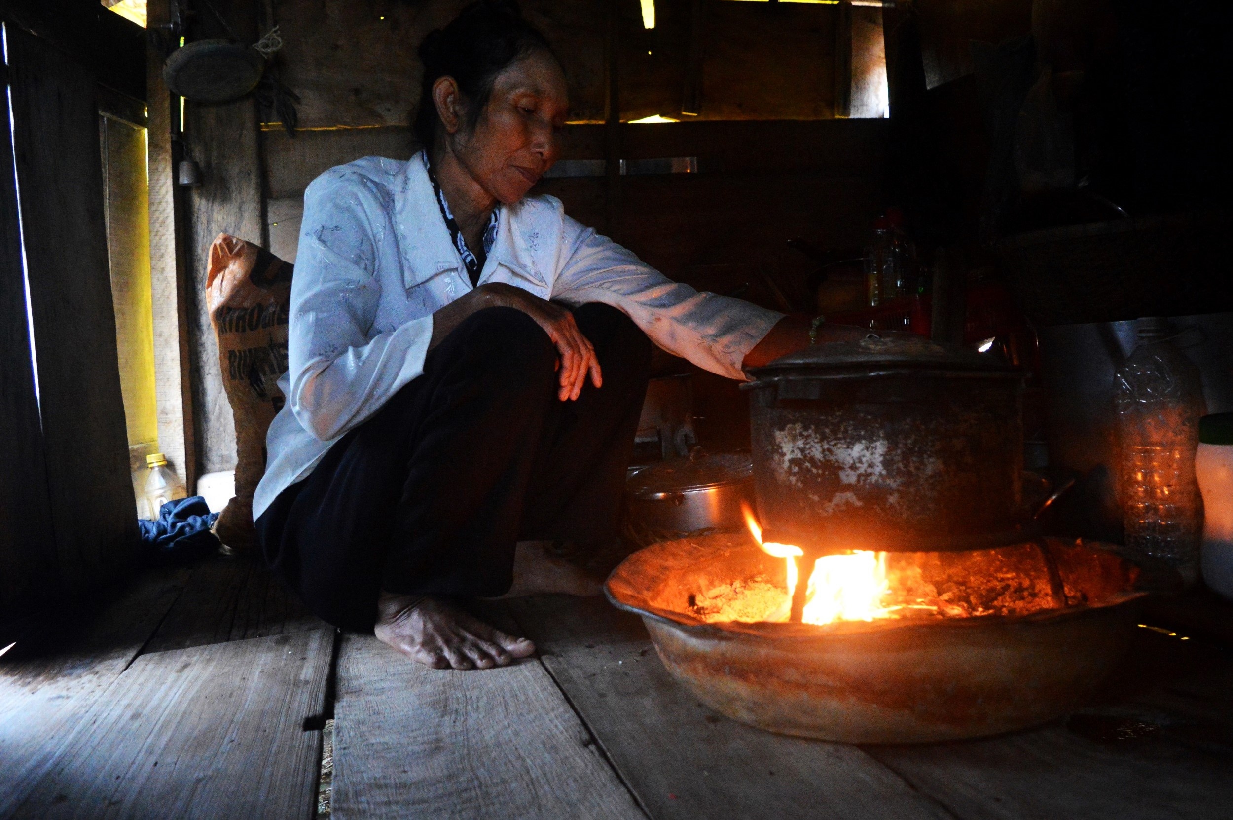 Xom 3 nha giua song Gianh anh 4