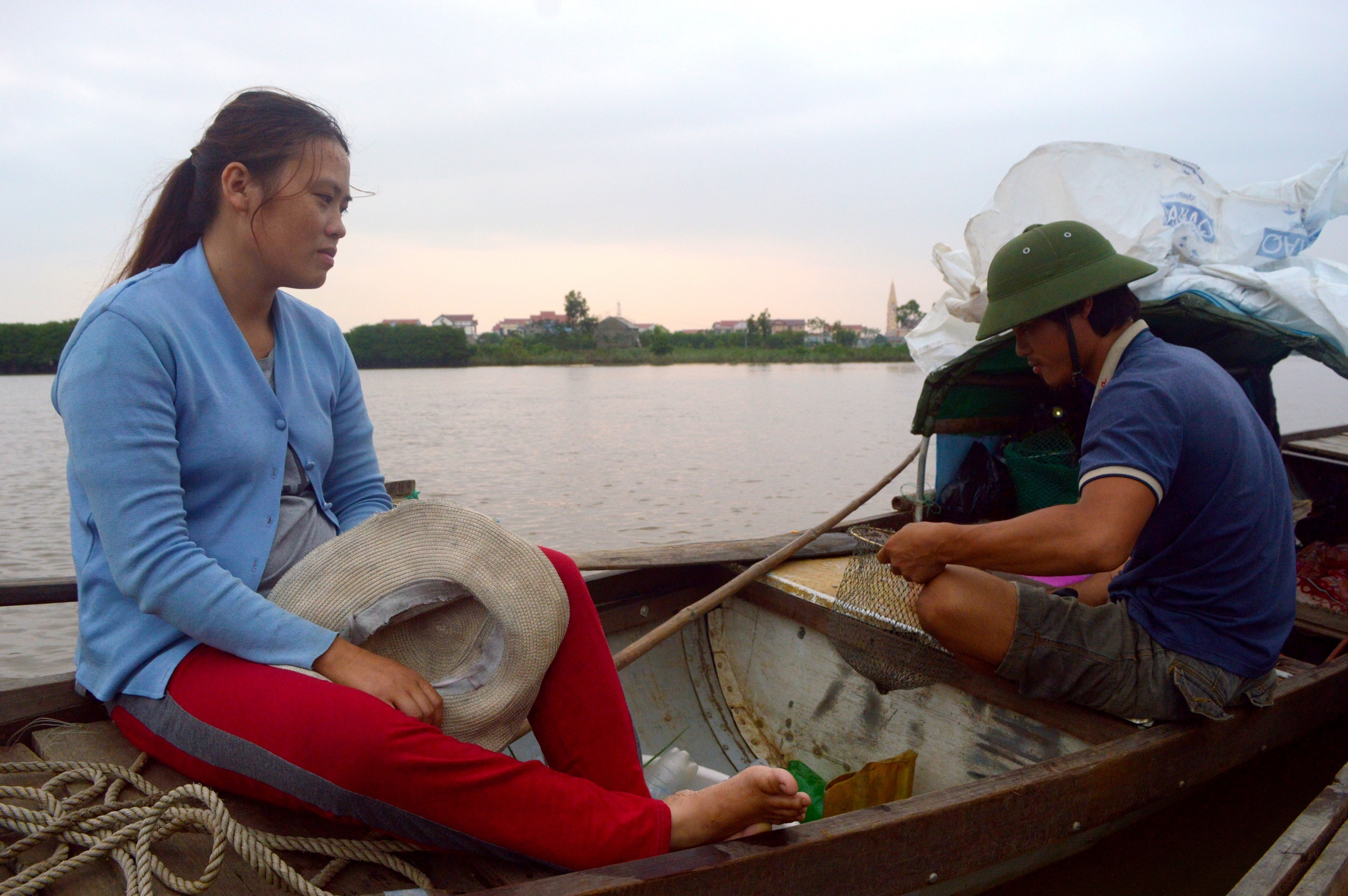 Xom chai khong ho khau anh 9