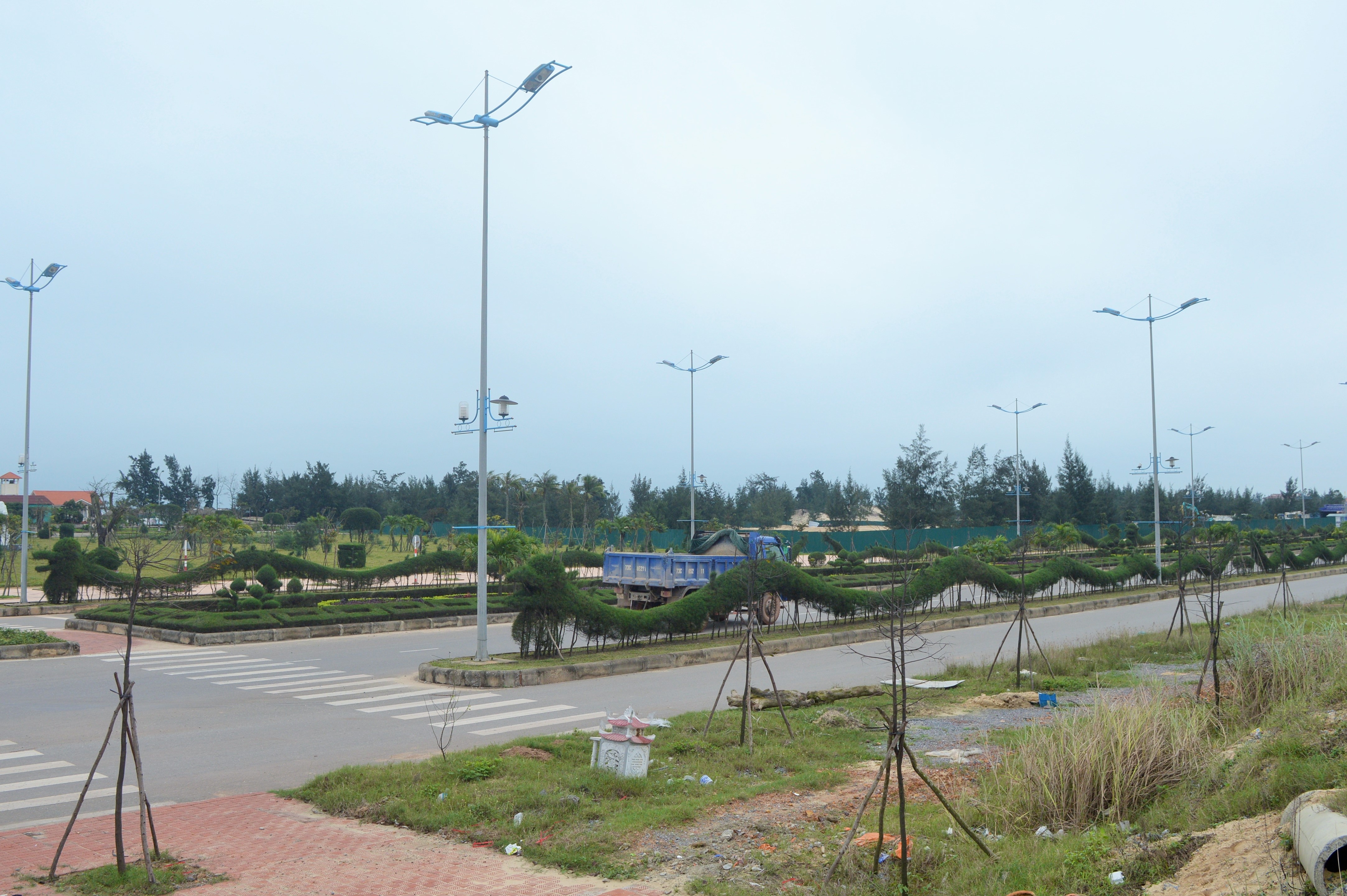 Mau trang tri rong Pikachu anh 1