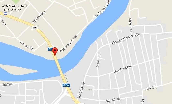 Y án tù 2 thanh niên giật túi xách người đi đường ảnh 2 Y an tu 2 thanh nien giat tui xach nguoi di duong anh 2