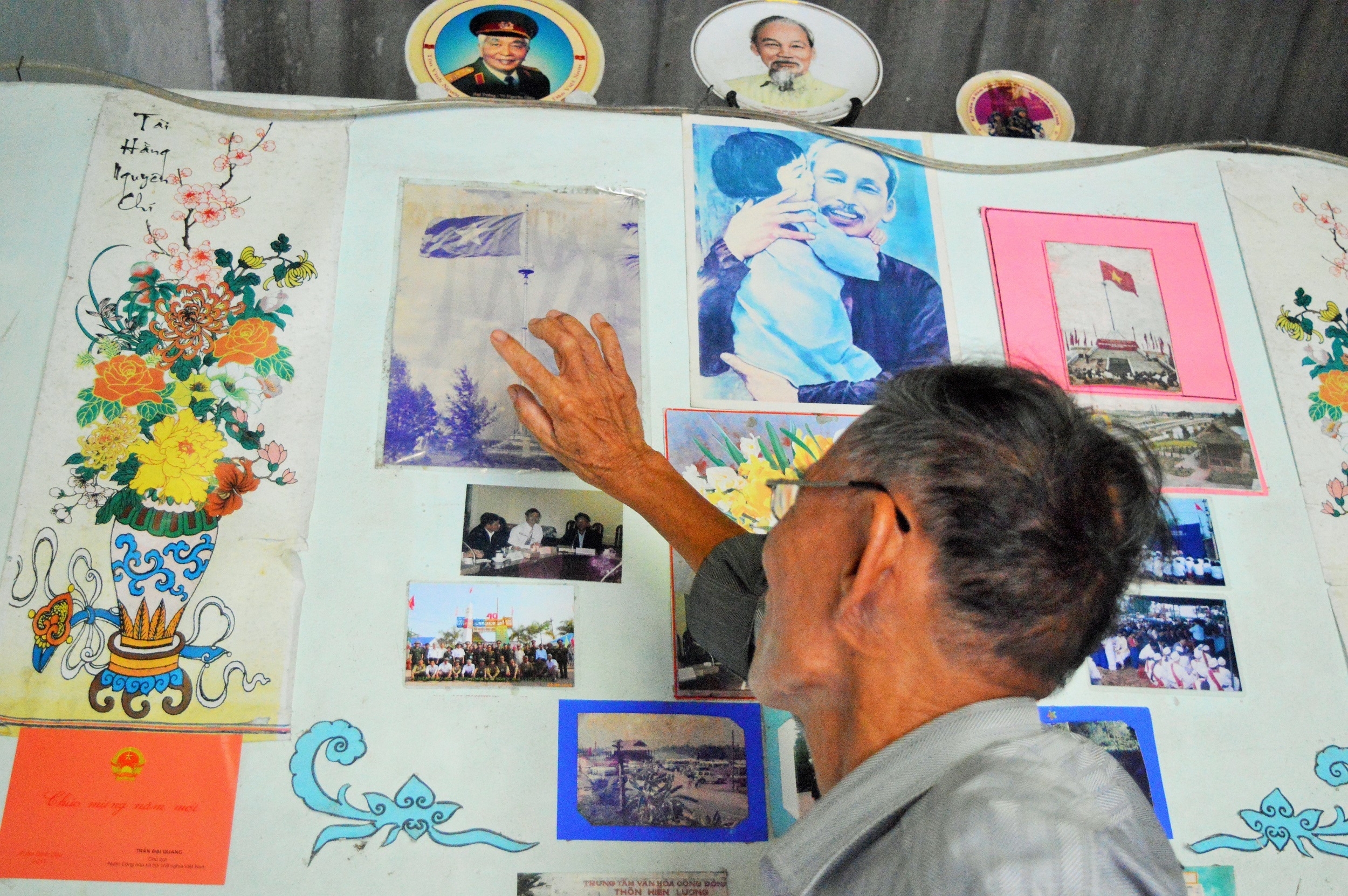 Nguoi giu cot co gioi tuyen anh 1