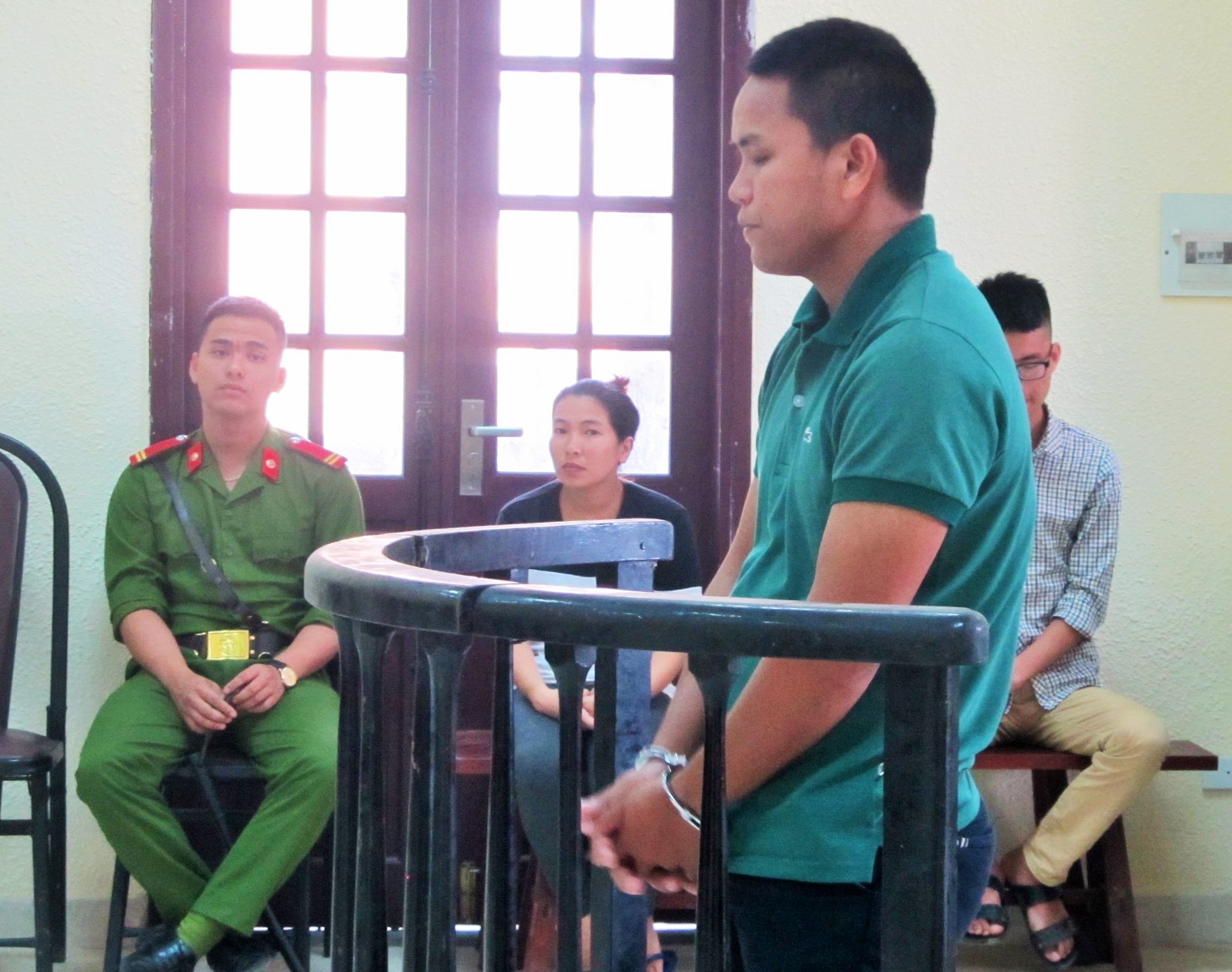 Xet xu em re danh chet anh vo anh 1