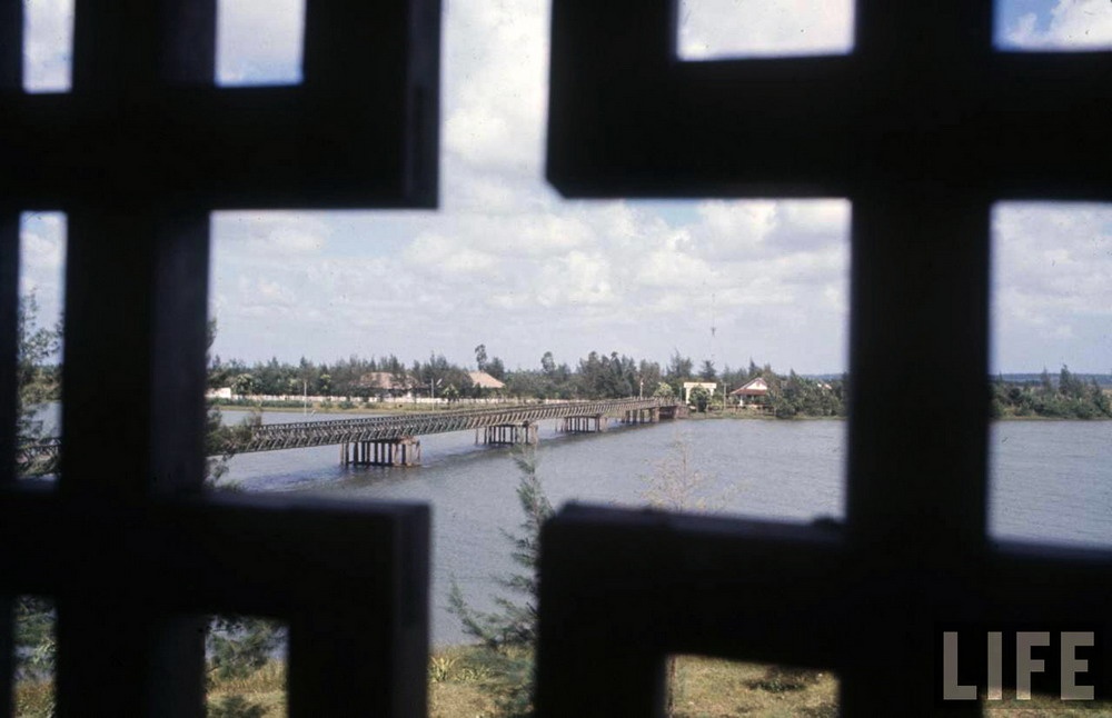 Khu phi quan su vi tuyen 17 anh 3