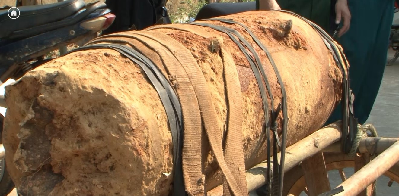 Cho qua bom nang hon 3 ta con nguyen kip no di ban hinh anh