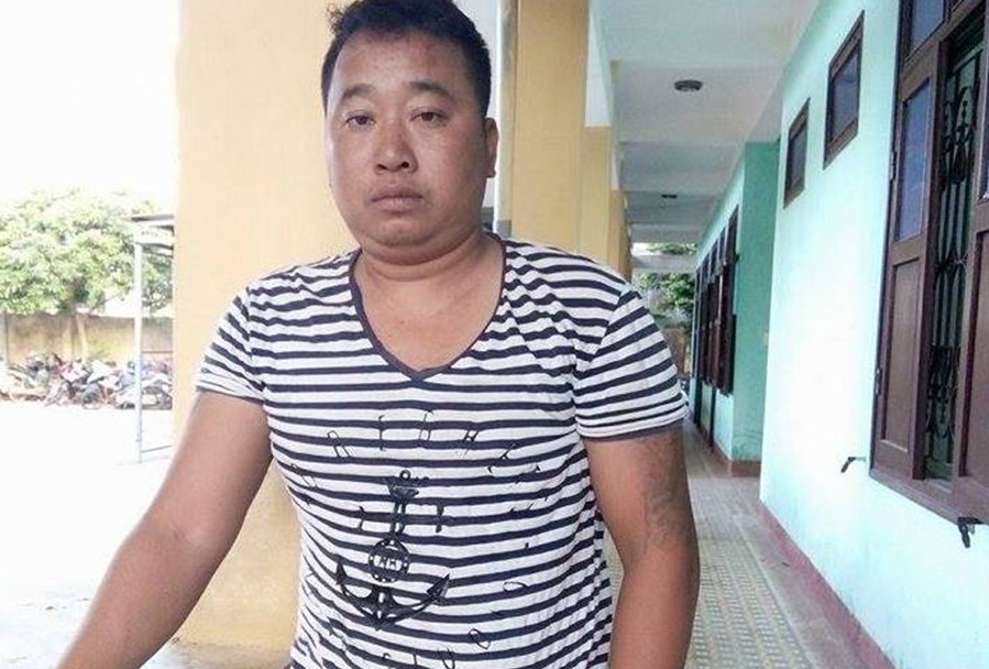 Anh chồng nổ súng dọa em dâu ảnh 1 Anh chong no sung doa em dau anh 1