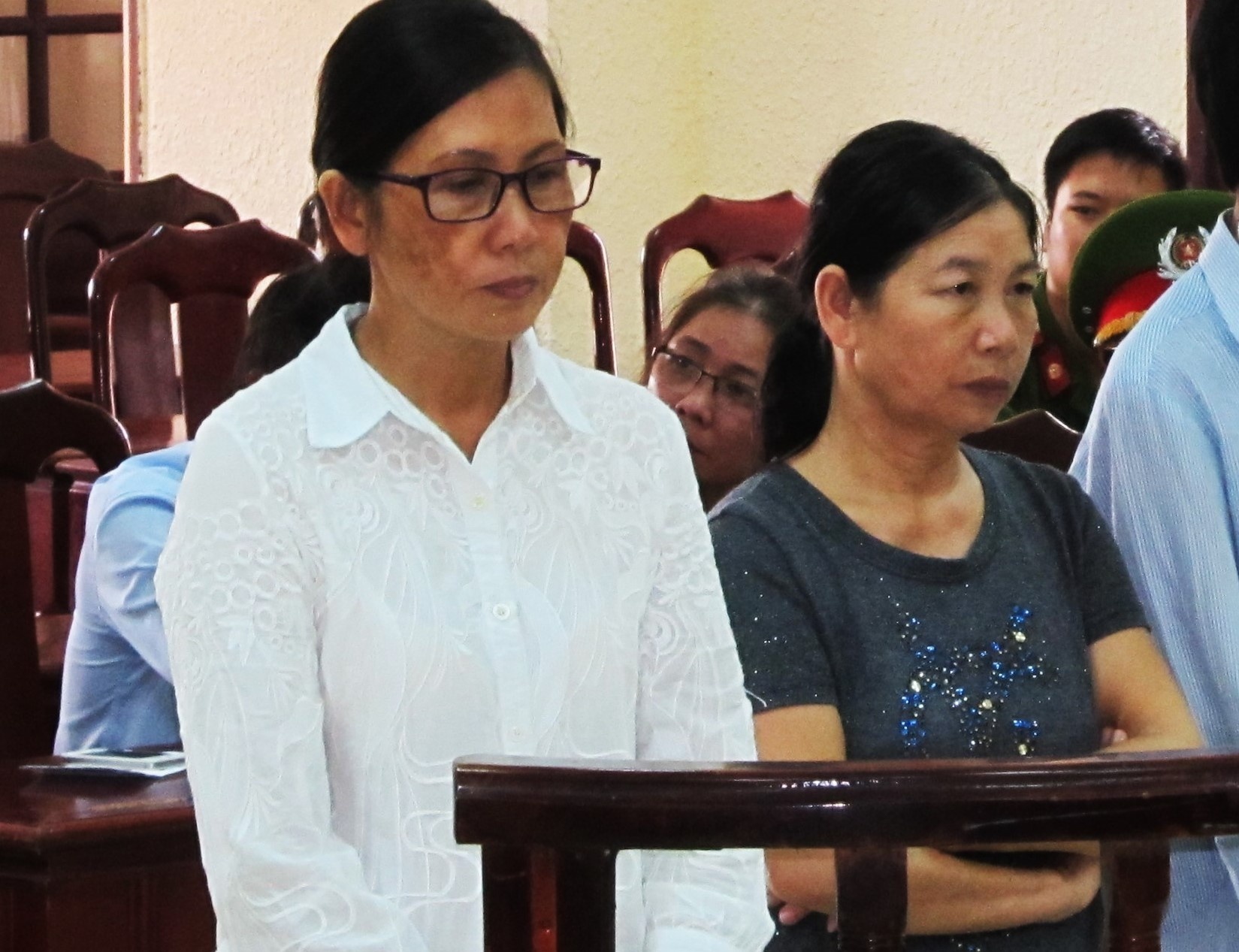 Can bo y te to chuc duong day lua chay viec linh 17 nam tu hinh anh