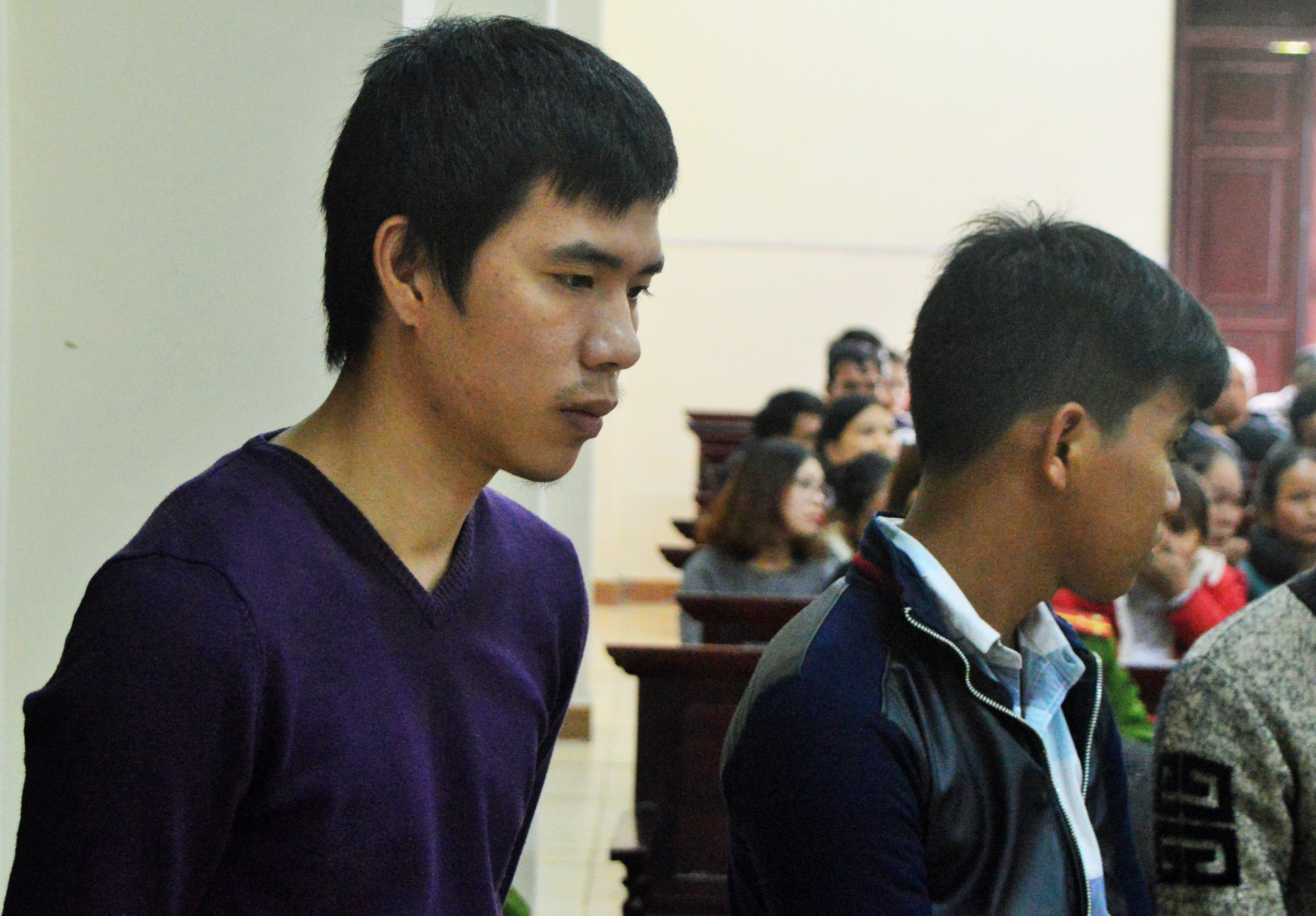 Y an 2 nam tu voi thanh nien dam chet nguoi do bi vay danh hinh anh