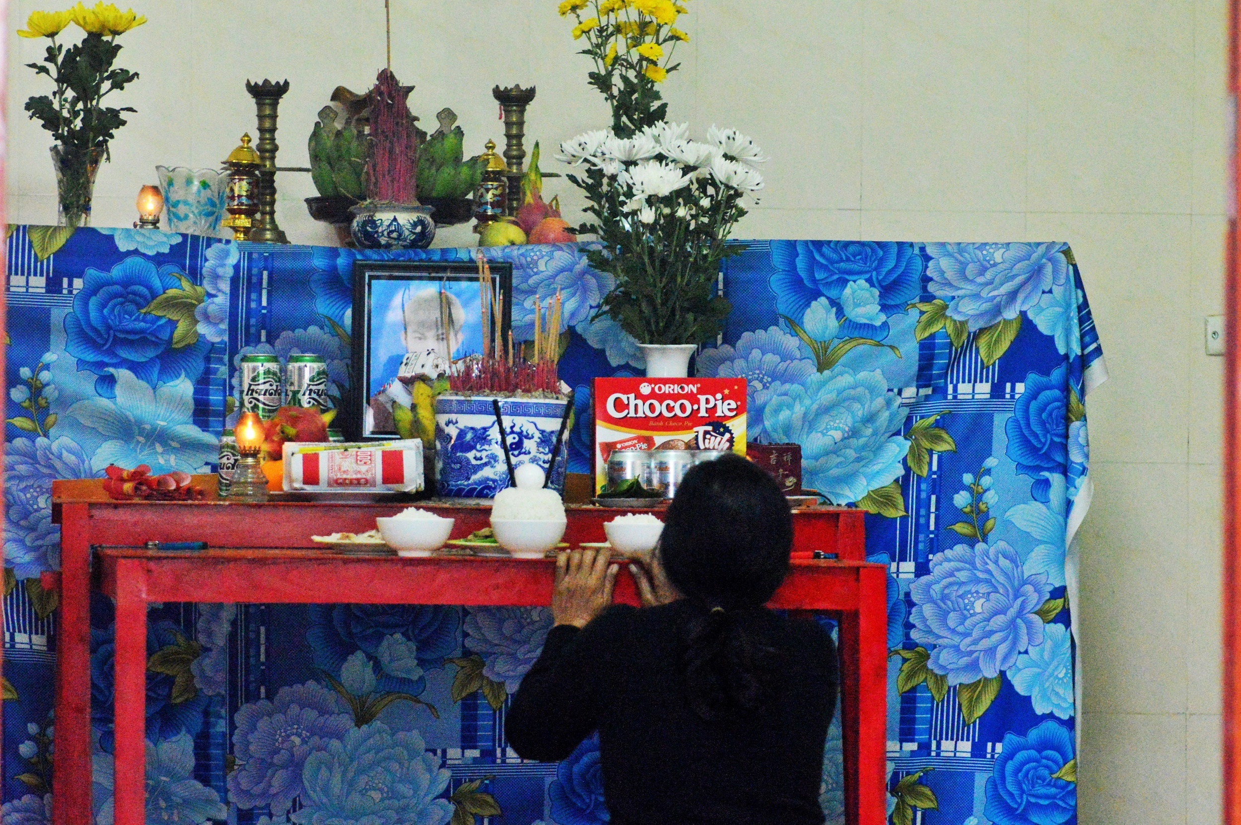 Gia dinh khoc thuong cong nhan Quang Binh tu nan o Dai Loan hinh anh