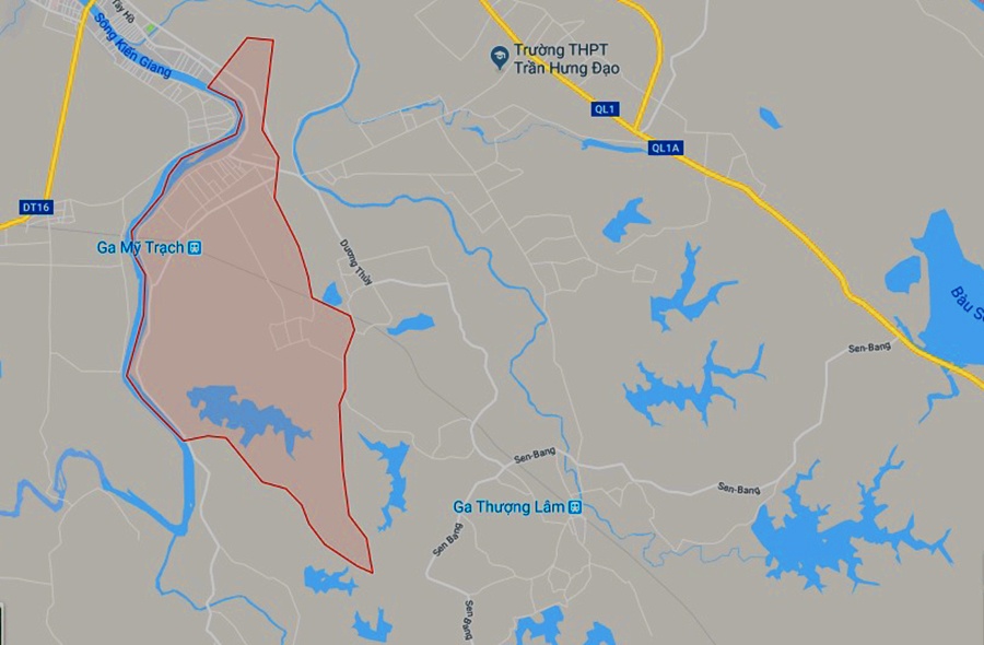 Inova chay rui tren duong lang anh 3