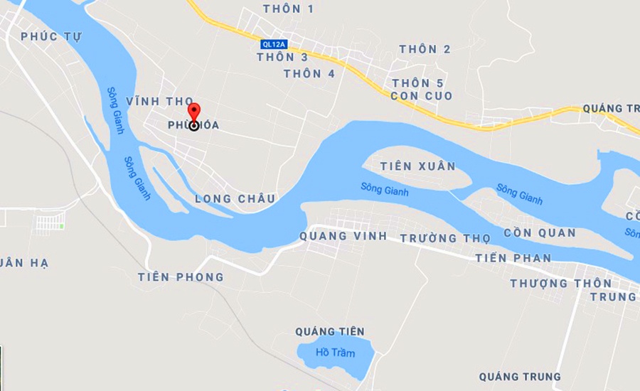 Bé gái 10 ngày tuổi bị bỏ rơi trong đêm ảnh 2 Be gai 10 ngay tuoi bi bo roi trong dem anh 2