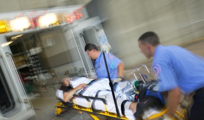 Chong dam chet vo trong dem sau cuoc cai va hinh anh