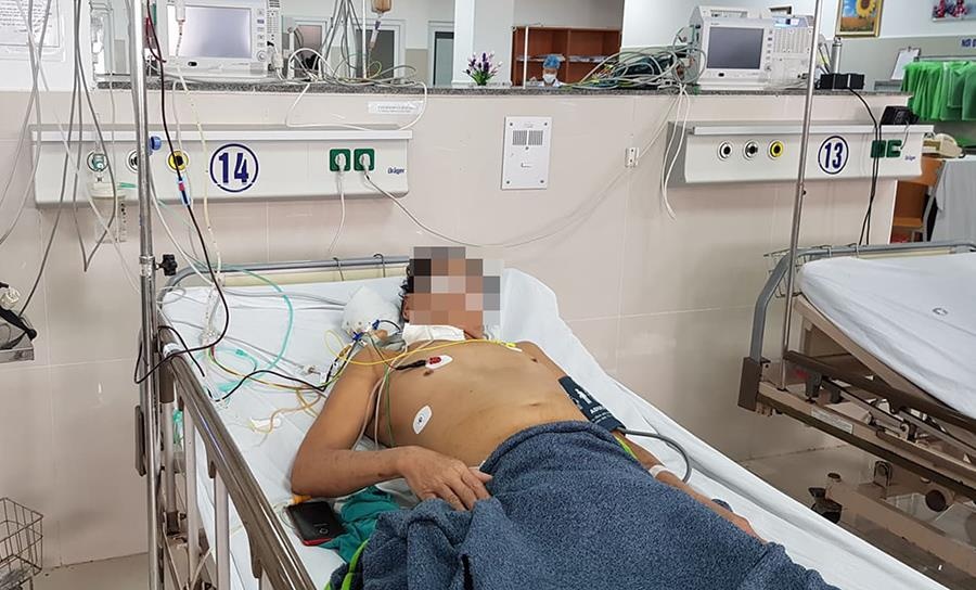Vao vien cap cuu vi te nga, benh nhan phat hien u gan hinh anh