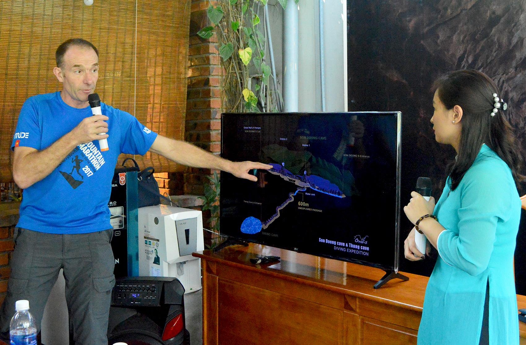 Chuyen gia Anh lan khao sat song ngam duoi hang Son Doong anh 2