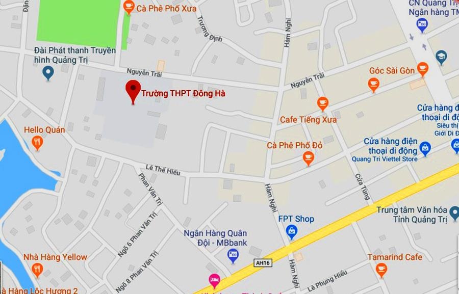 Thanh niên ngáo đá cầm dao dọa người,  phá xe rồi vào nhà cố thủ ảnh 2 Thanh nien ngao da cam dao doa nguoi,  pha xe roi vao nha co thu anh 2