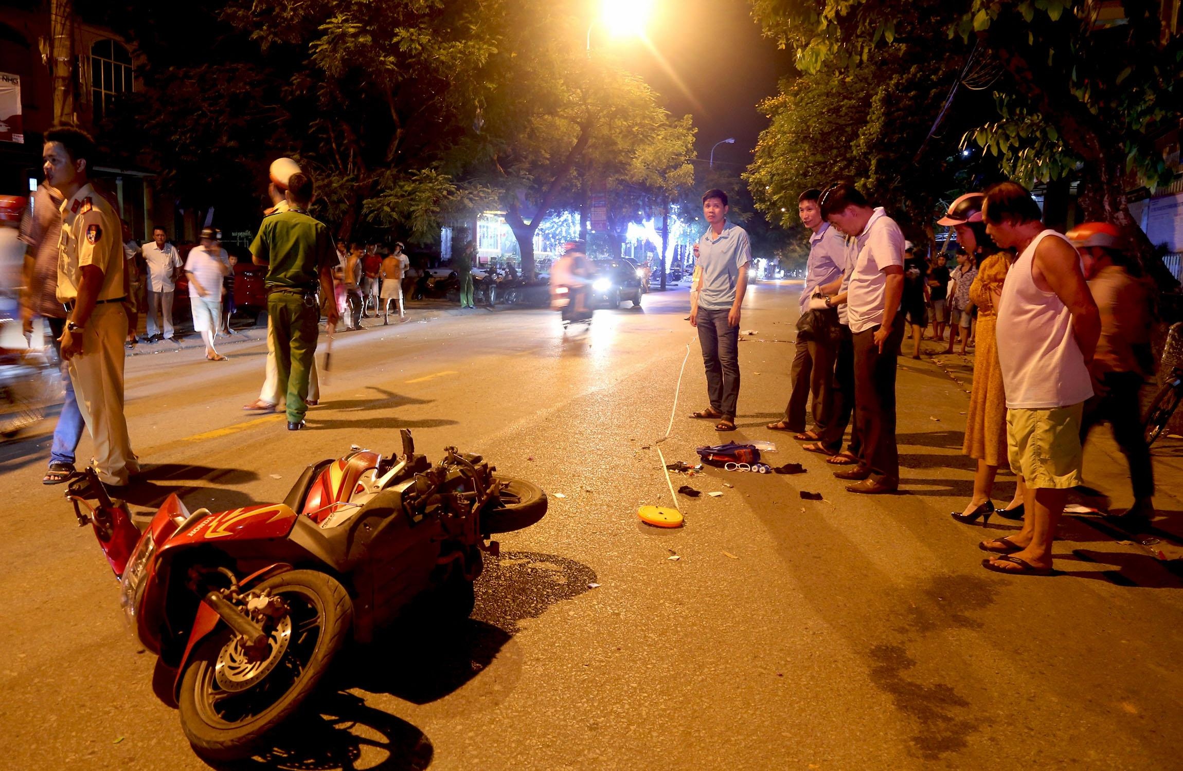 Tai xe lai oto bo chay sau khi tong chet nam sinh lop 3 hinh anh