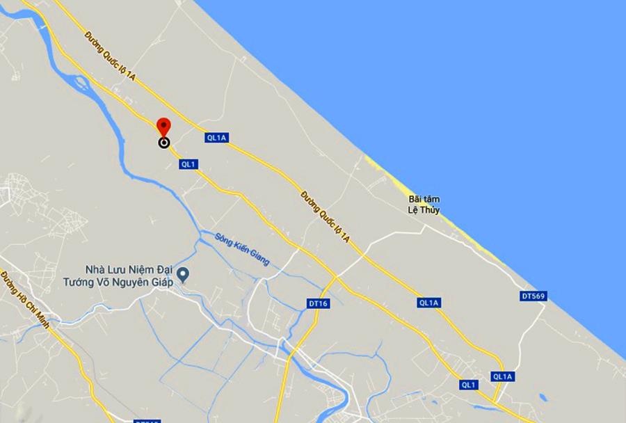 Xe khách va chạm với 2 xe tải, nhiều người bị thương nhập viện ảnh 3 Xe khach va cham voi 2 xe tai, nhieu nguoi bi thuong nhap vien anh 3