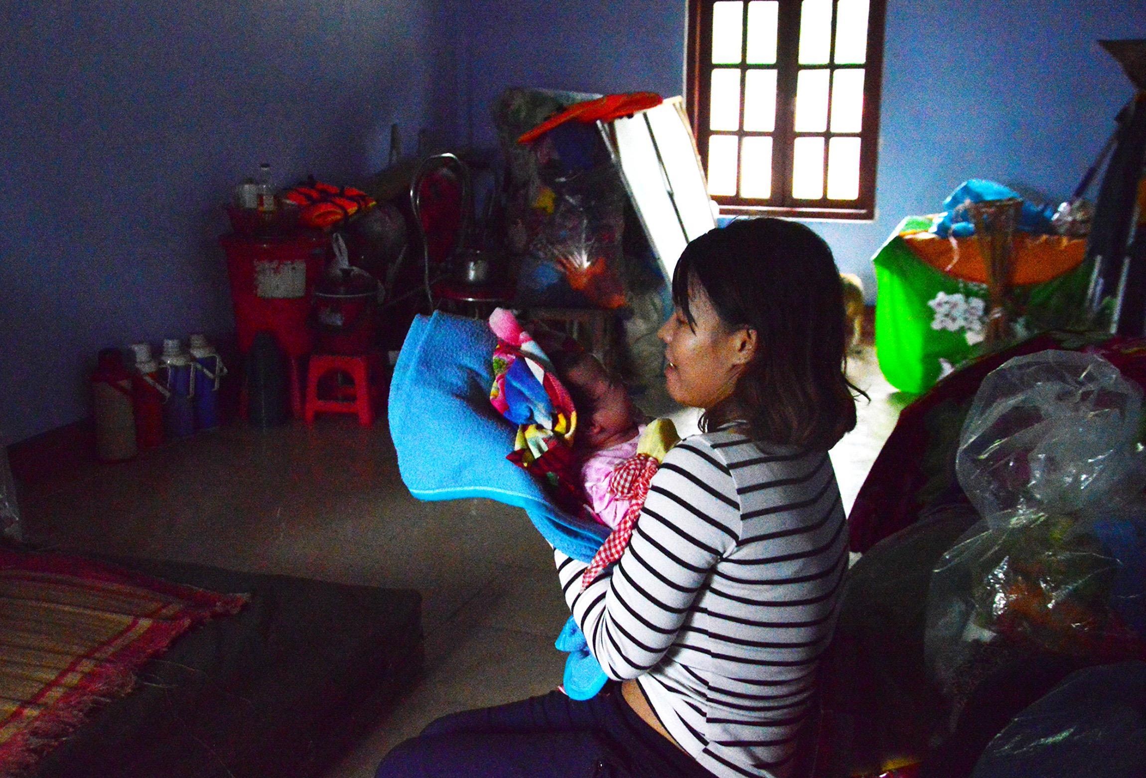 Can canh ron lu nha dan ngap toi noc o Quang Binh anh 6