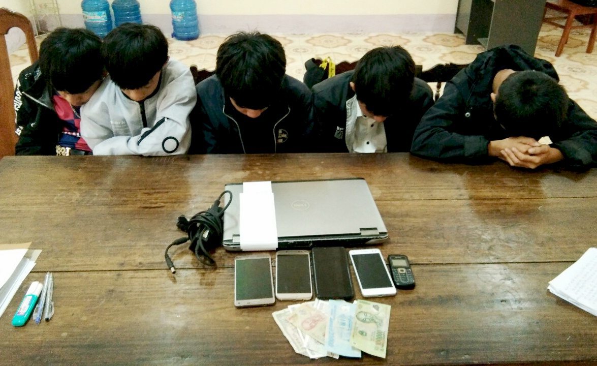 Nhom dao chich 14-15 tuoi hinh anh