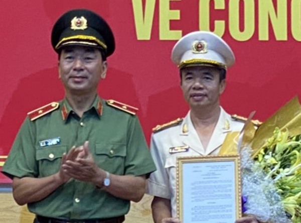 Pho giam doc Cong an Ha Tinh lam Giam doc Cong an Quang Binh hinh anh