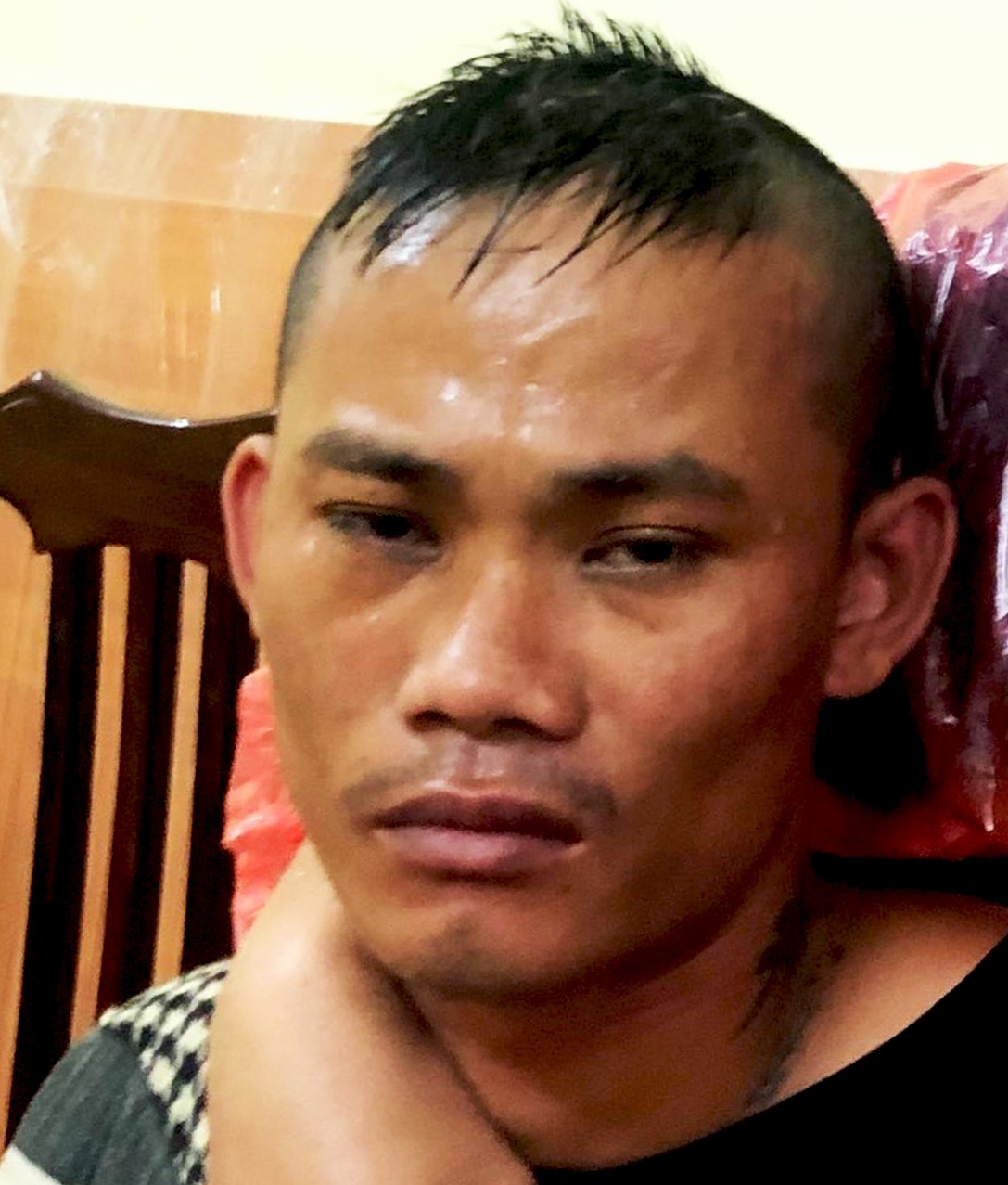 Ke vuot nguc bi bat sau 3 thang bo tron hinh anh
