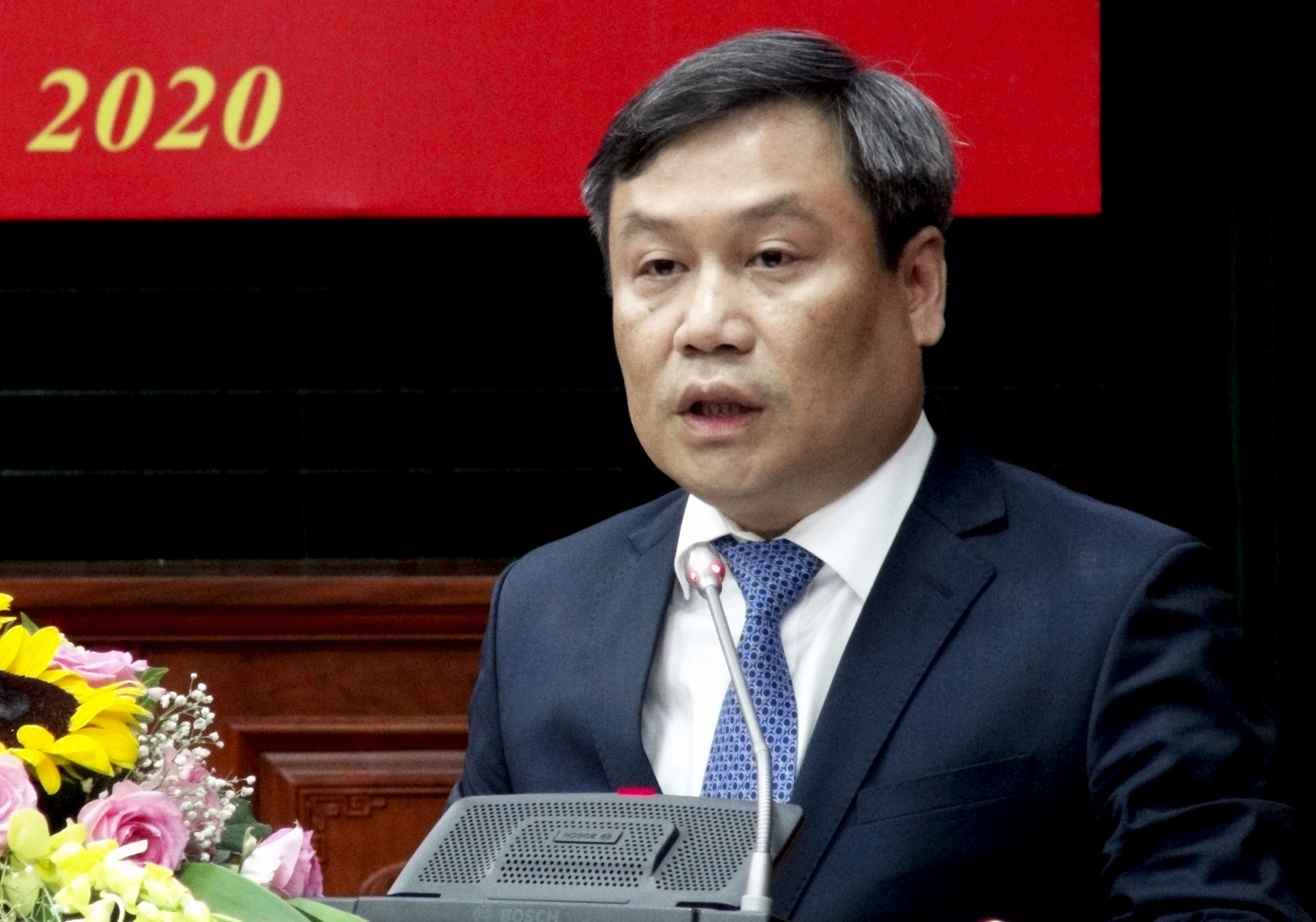 Quang Binh dung chi so tien mua cap da tang dai bieu va khach moi du dai hoi Dang anh 1