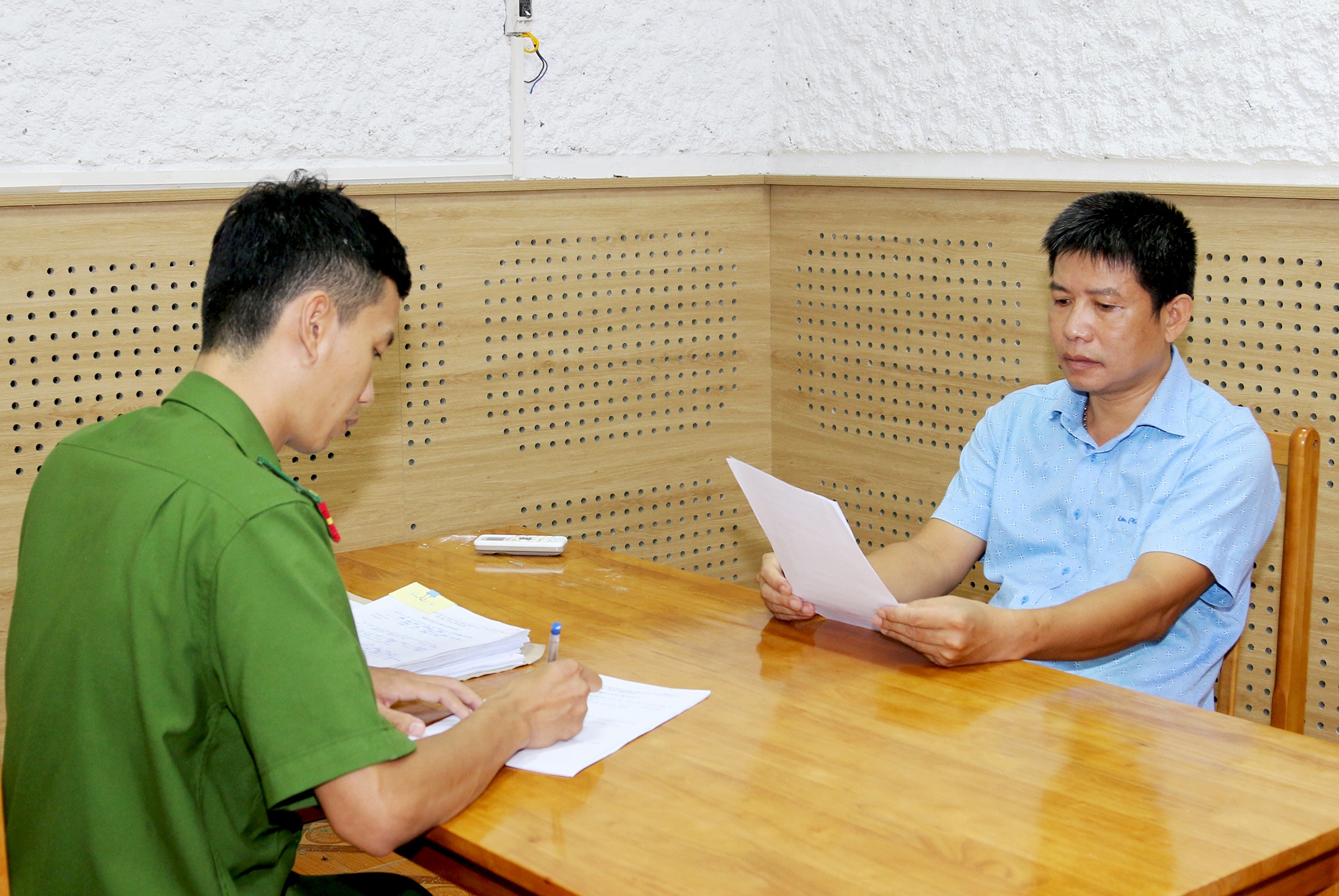 Khởi tố chủ doanh nghiệp vụ lật xe ảnh 1 Khoi to chu doanh nghiep vu lat xe anh 1