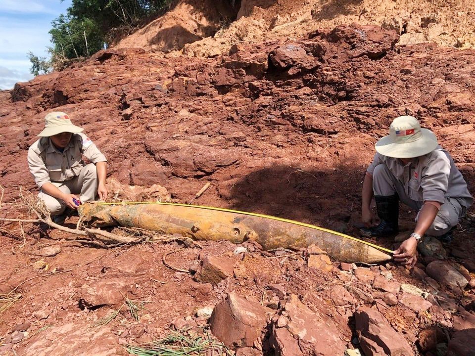 Mua lu lam lo thien 7 qua bom hinh anh