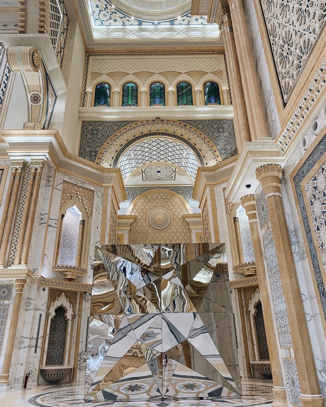 Cung dien Tong thong anh 2