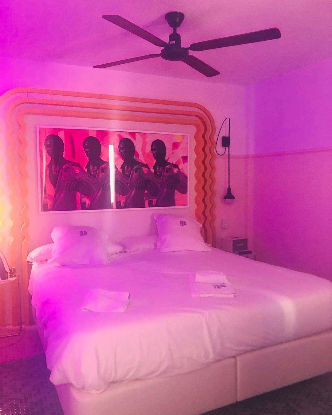 check-in khach san anh 10