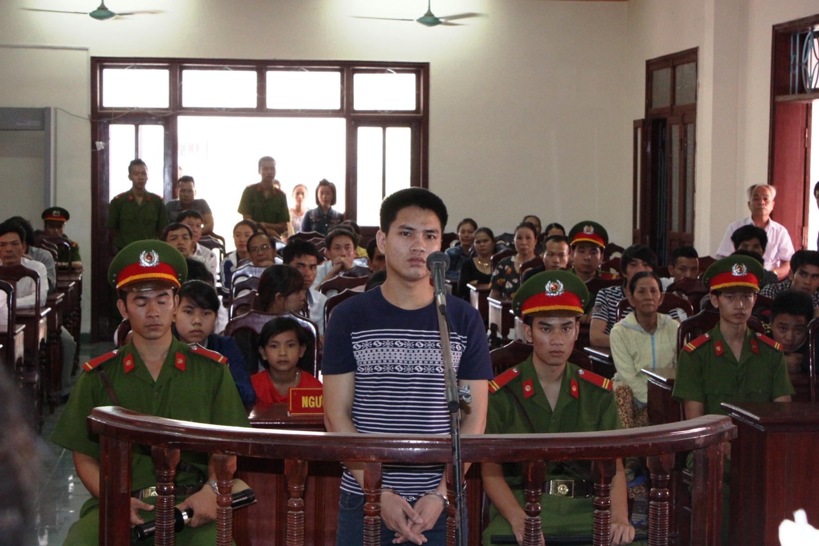 Nguyễn Văn Thắng bị phạt 18 năm tù do tội hiếp dâm cháu gái