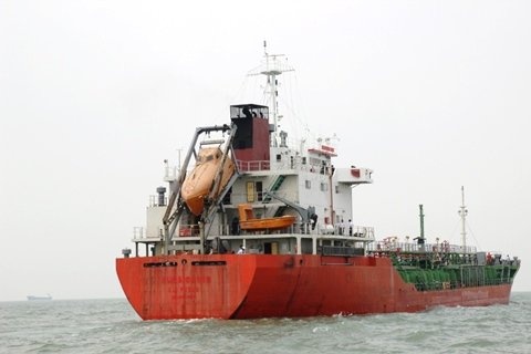 Tau Sunrise 689 bi cuop giua bien da ve den Quang Tri hinh anh