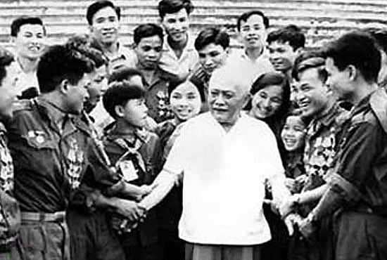 Bo cap Bay Nui anh 5