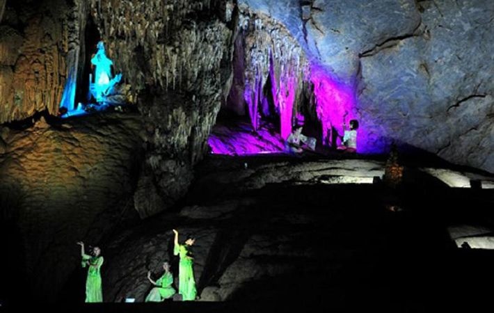 Dong Nang Tien o Bac Kan co gi doc dao? hinh anh