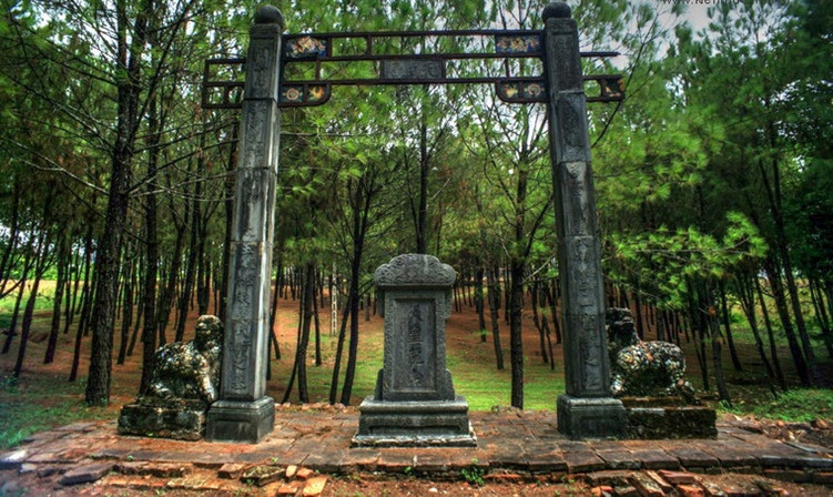 Triều Nguyễn,  Kiên Thái vương ảnh 1 Trieu Nguyen,  Kien Thai vuong anh 1
